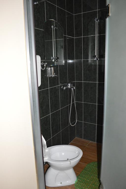 Pansion Lug Hotel Belgrade Room photo